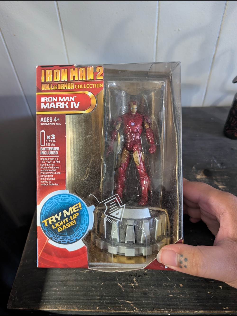 Iron Man Mark IV Figure - Red and Gold (Iron Man 2 Hall of Armor)